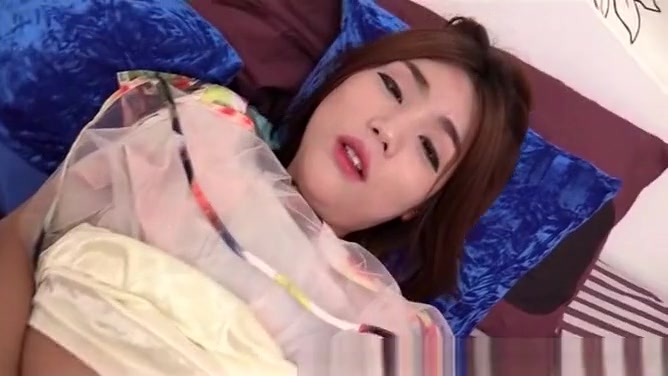 18 yo China Doll Girlfriend Bareback