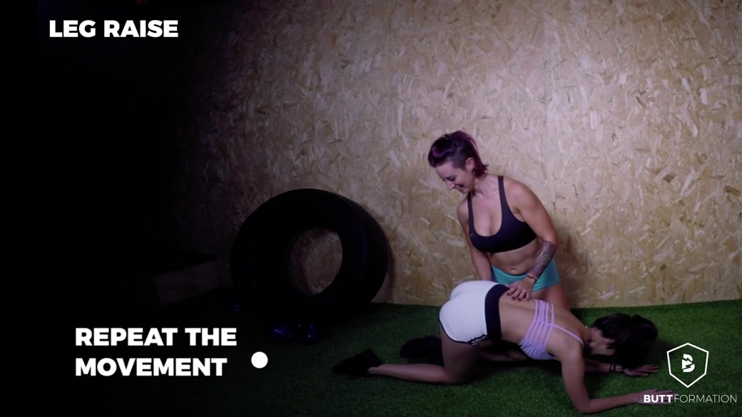 Carla Pons in Leg Raises - ButtFormation