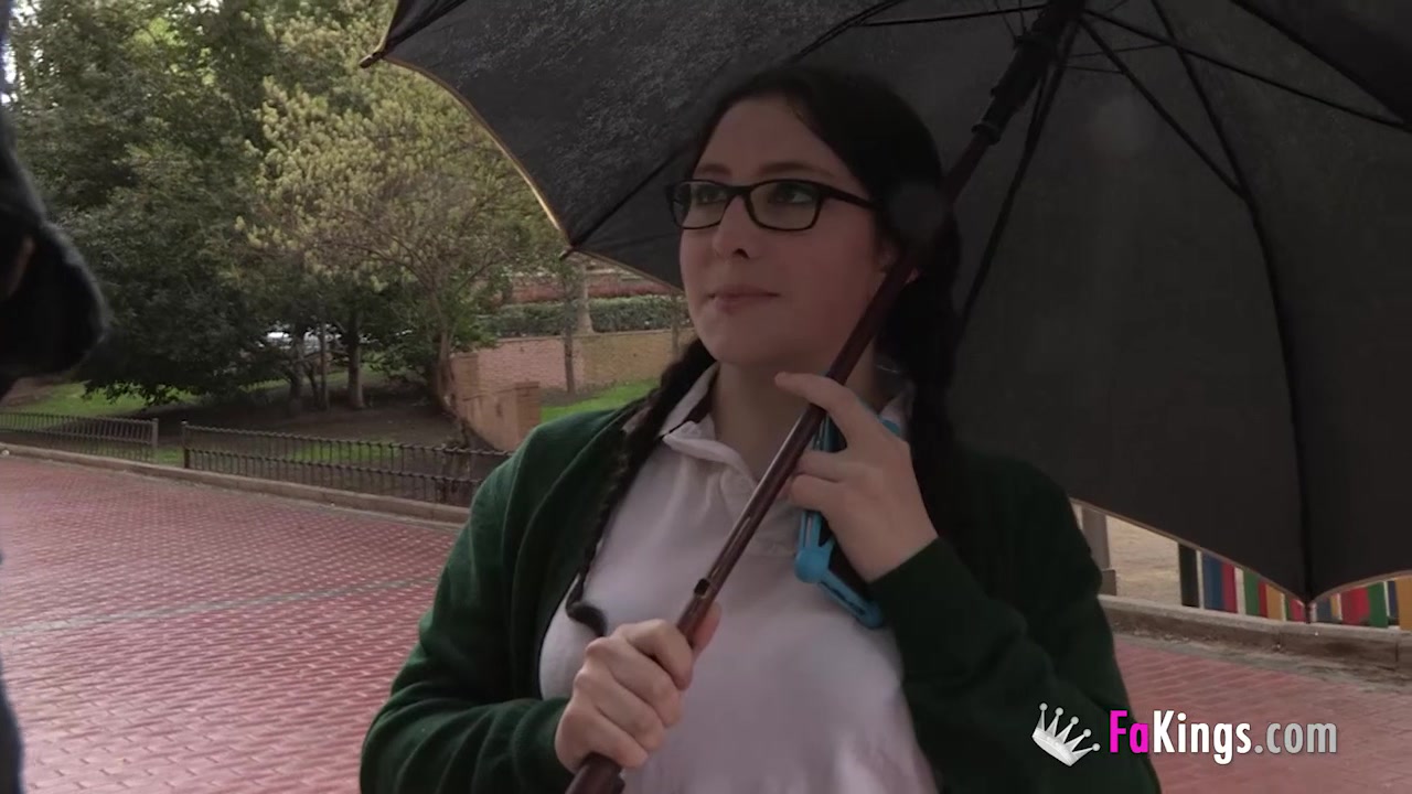 Anais comes to FAKings school