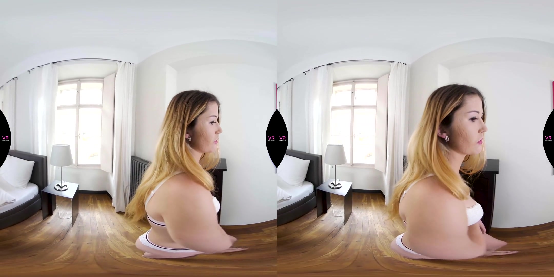 Sweet teen 18+ Anita Plays In Her Bedroom