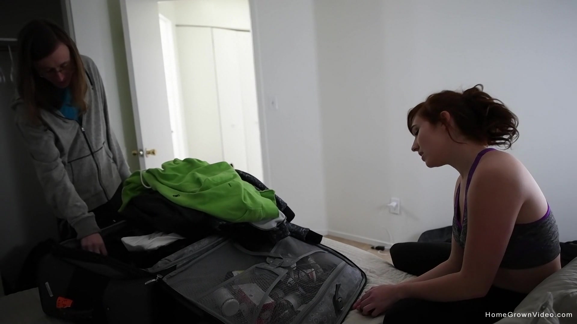 What Happens On Vacation... - Stephie Staar & Conor Coxxx