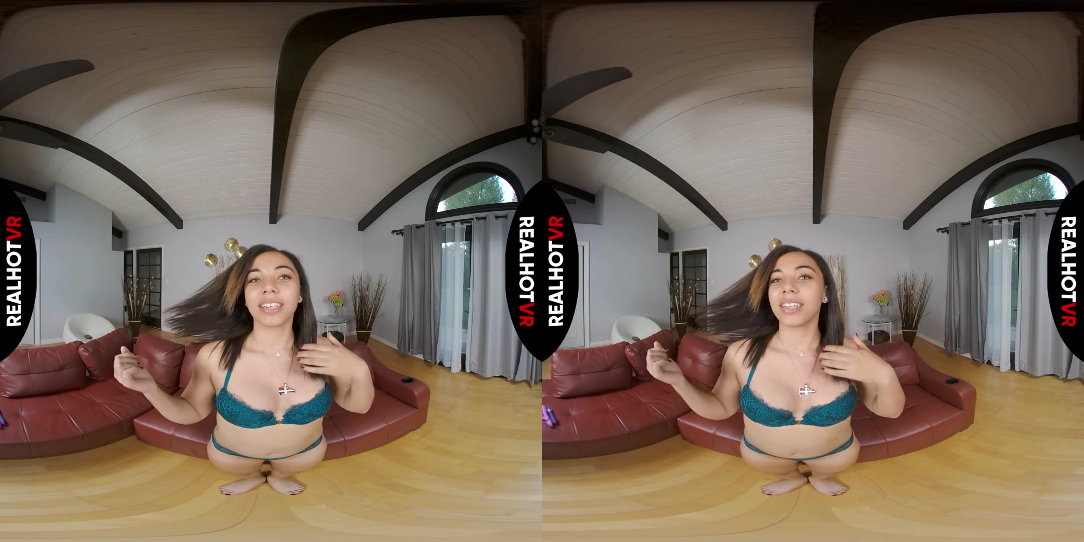 The Magic of Pussy Licking - Spreading My Amazing Lips Up Close - RealHotVR