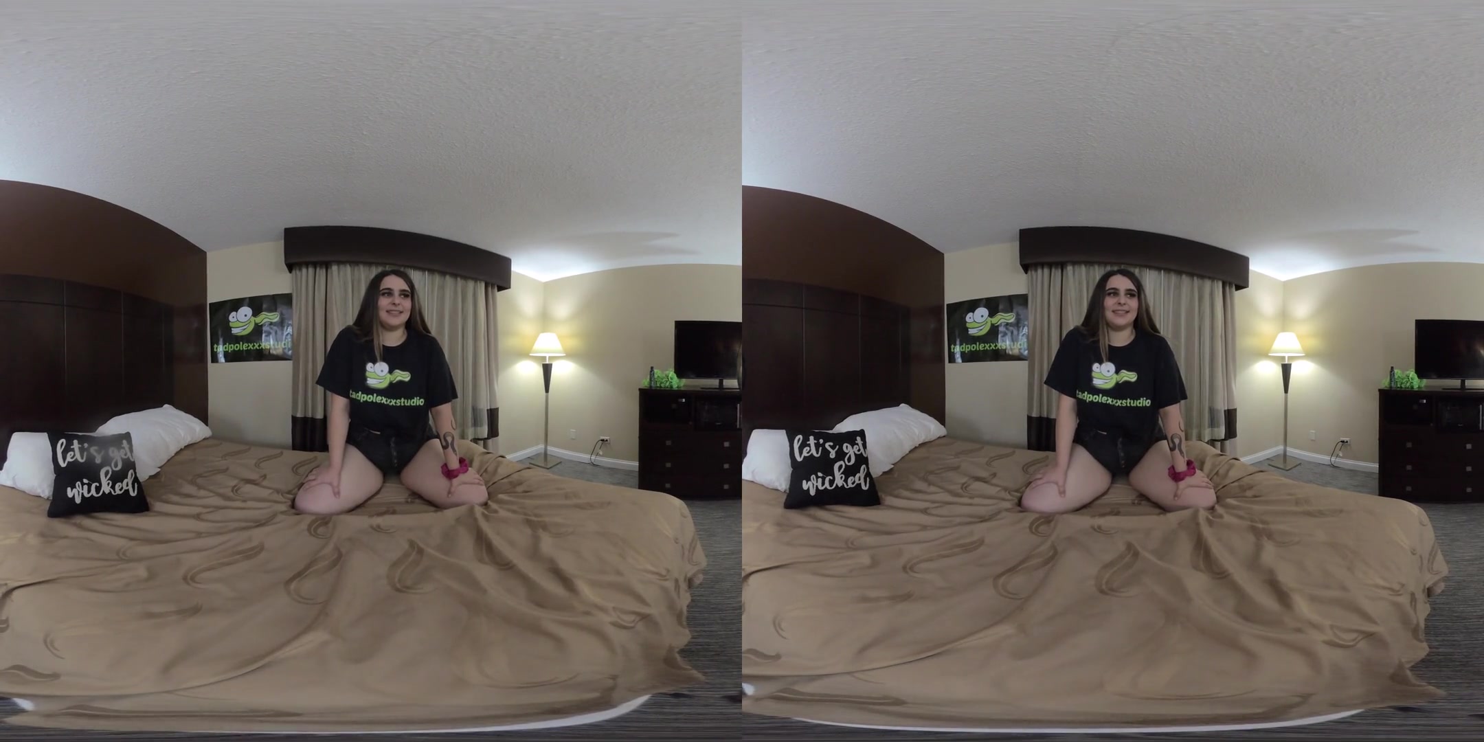 Teenager Serenity Taylor 1st Gangbang 1 of 2; Amateur teen 18+ Gangbang and Bukkake