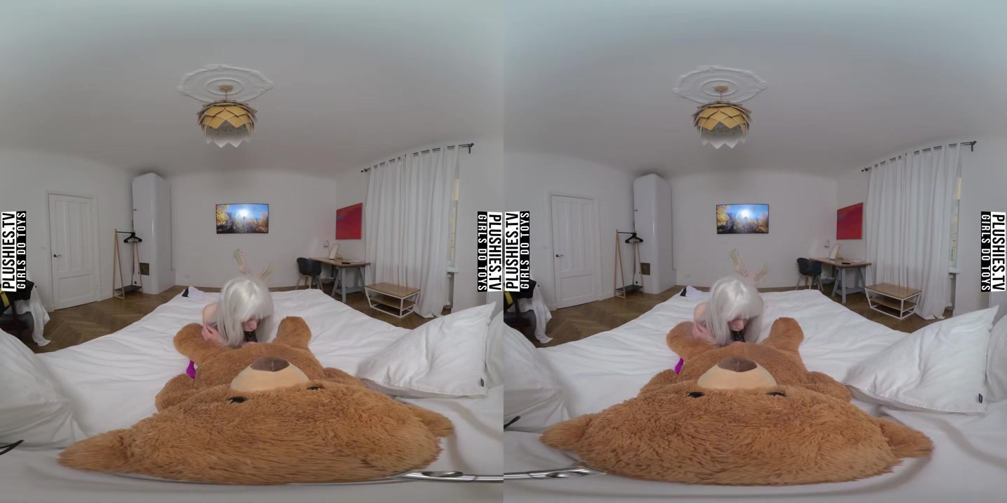 Lolly College Girl Strip And Blowjob - PlushiesVR
