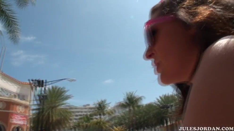 Gracie Glam & Victoria Lawson - Exclusive Scene - JulesJordan