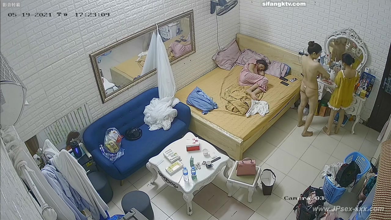 chinese girls dormitory.3