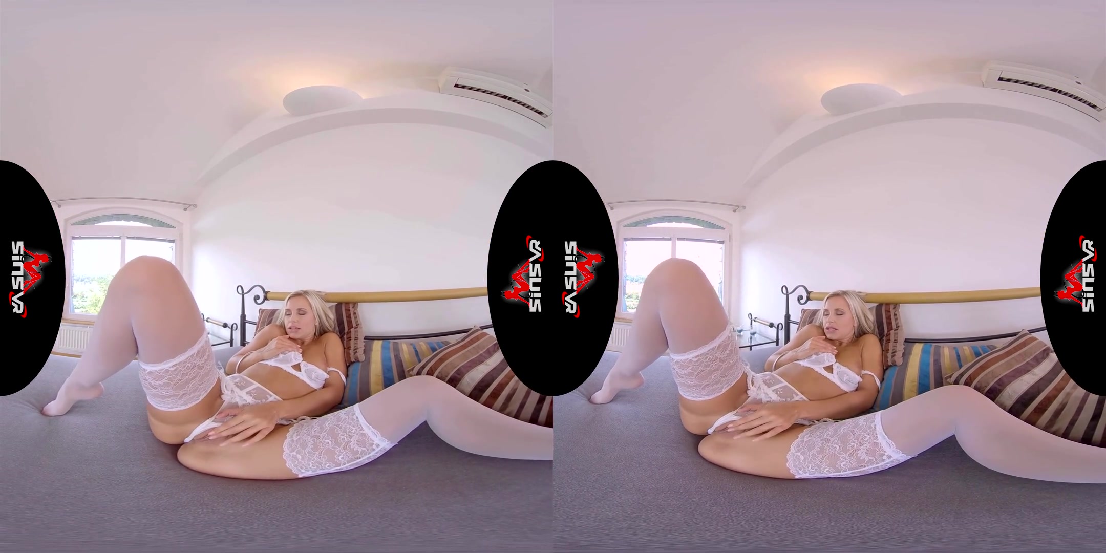 Lola Myluv - Lingerie - SexLikeReal