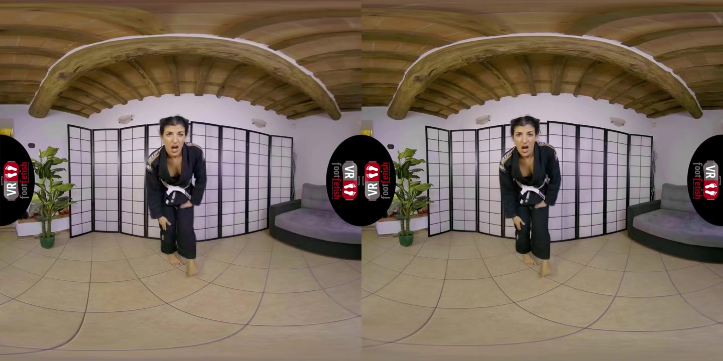 Karate Master Bianca Blance Uses Her Sexy Feet And Wrinkled Soles - VRFootFetish