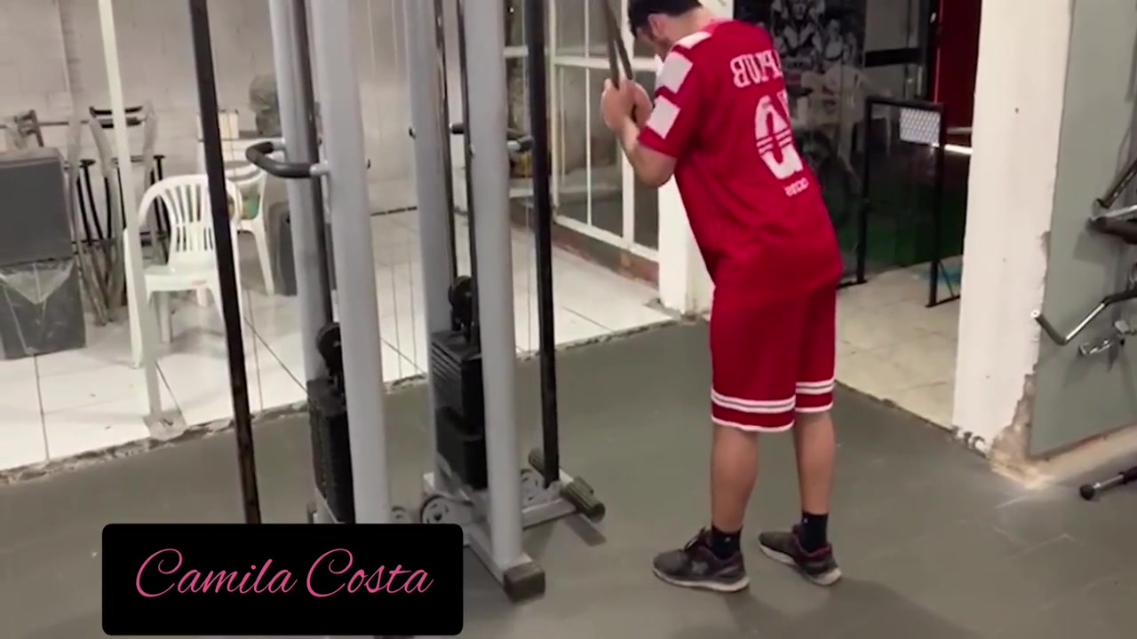 Foda Na Academia- Instrutor Tocou A Rola Na Loira Completo No Red 5 Min