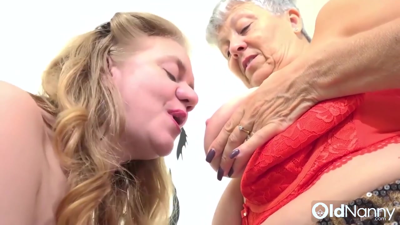 Two Old Lesbian Play With Each Others Labia