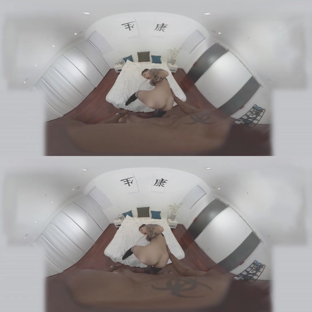 Honey Gold in Parents Away, Will Play - VRHush