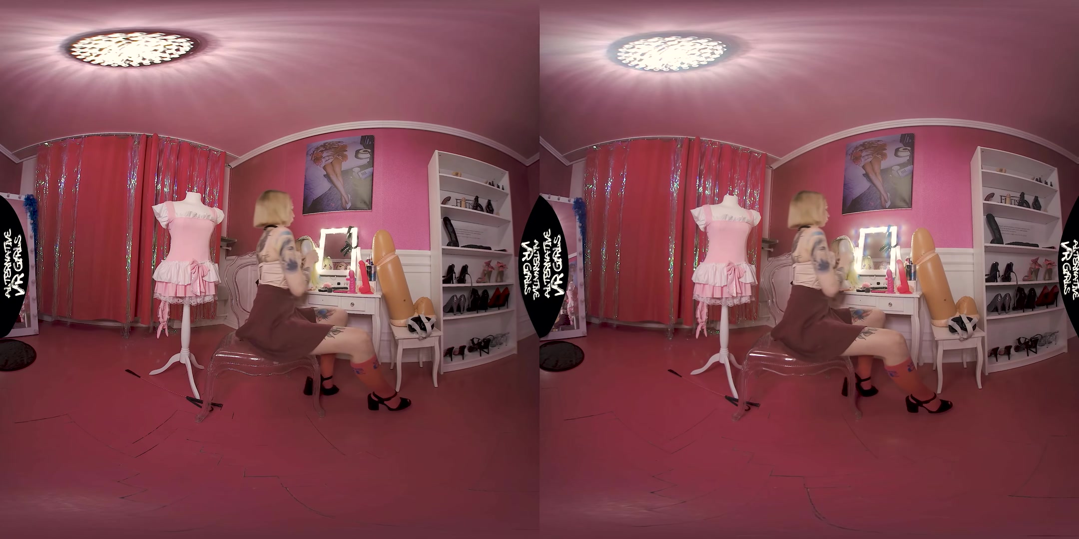 Inked Girl in Sissy Room - AlternativeVRGirls