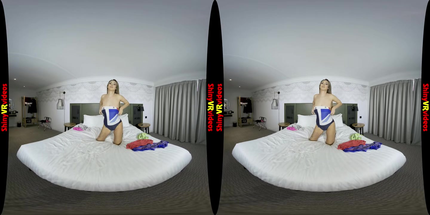 Lauren Swimsuit 2 - Shinyvideos
