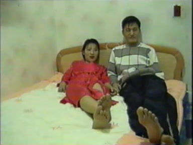 Lovely amateur couple decided to film themselves fucking