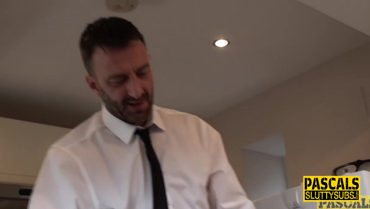 Fingerfucked chubby submissive rides