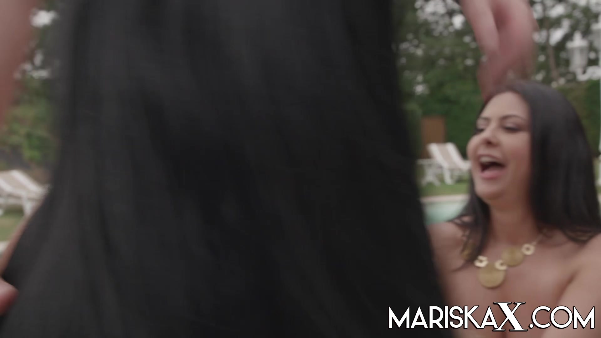MARISKAX Mariska and Valentina seduce their stepfather