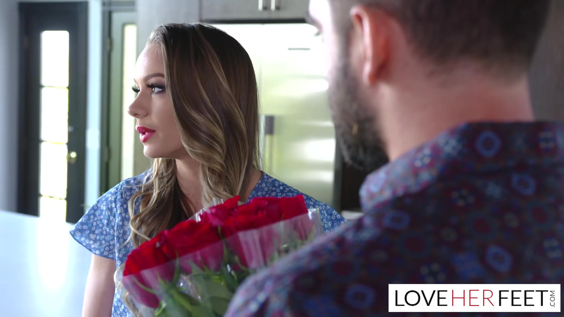 Naomi Swann gives feet and anal treat for Valentines Day