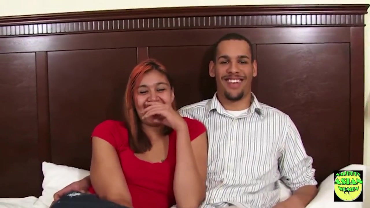 A Brunette Chick Dee And Her Boyfriend Jay Are Making An Amateur Homemade Video