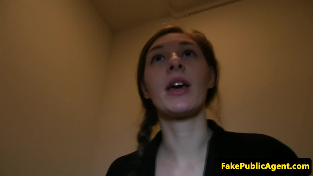 Pulled euro hottie sucks dick for cash