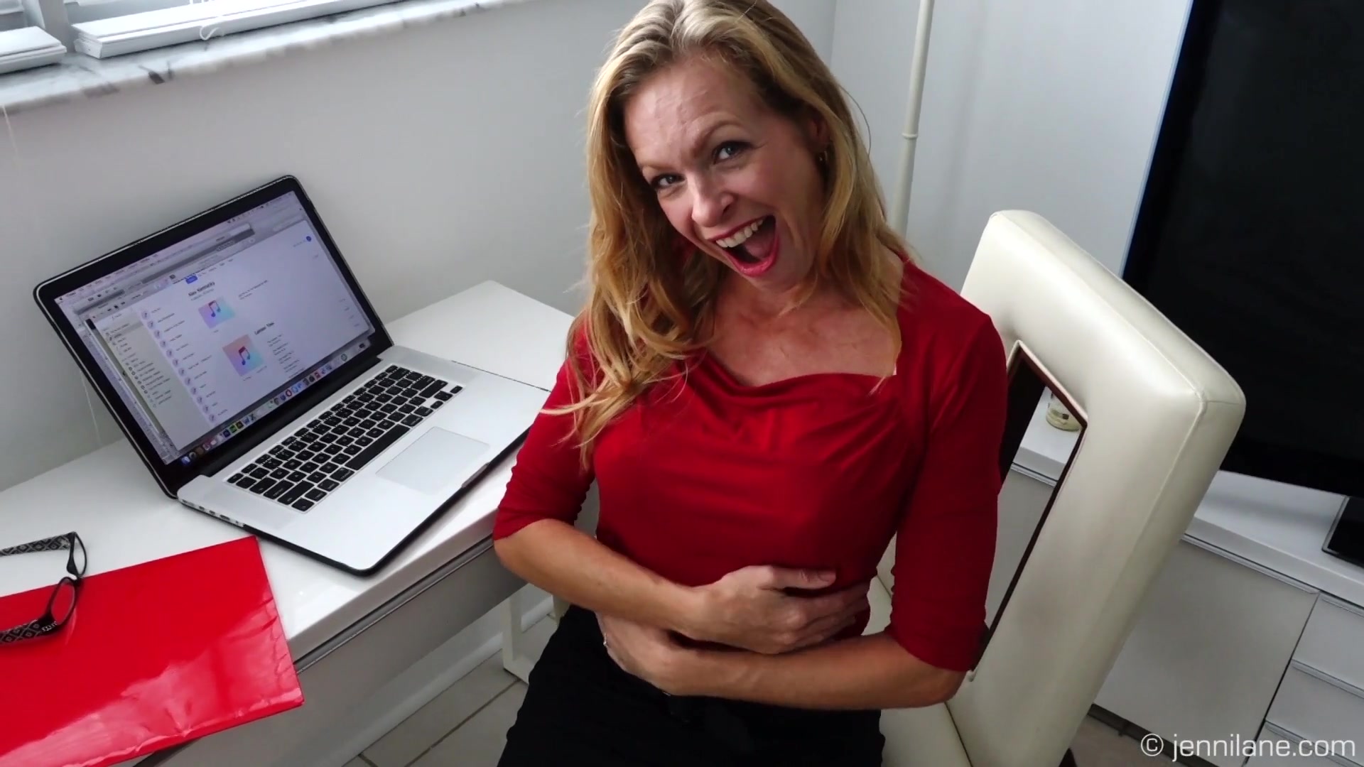 Business Meetings Are Boring - Sex Movies Featuring Jennilane