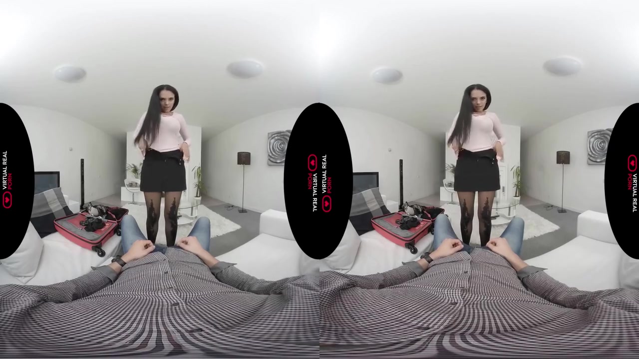 A Girl From Barcelona With Virtual Reality