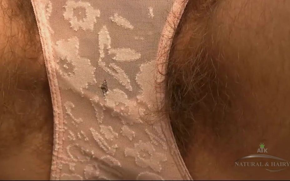 Bush Play And Masturbation Outdoors