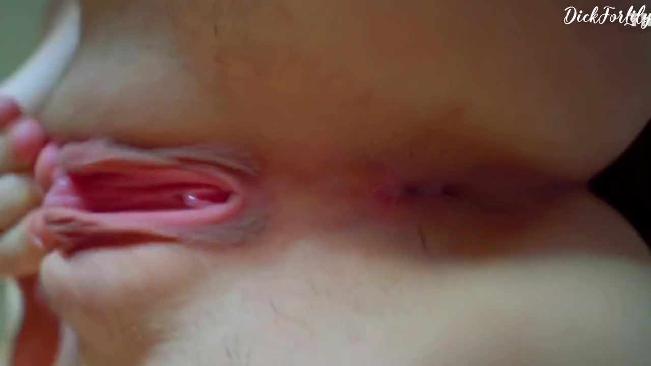 I Found This Video On My Step sisters Phone And Immediately Cum