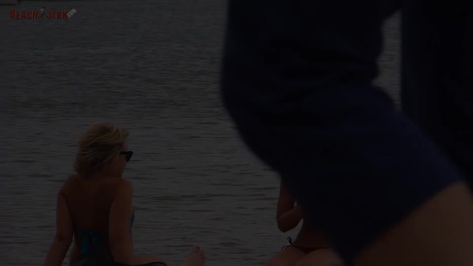 The Perfect Beach Body - BeachJerk