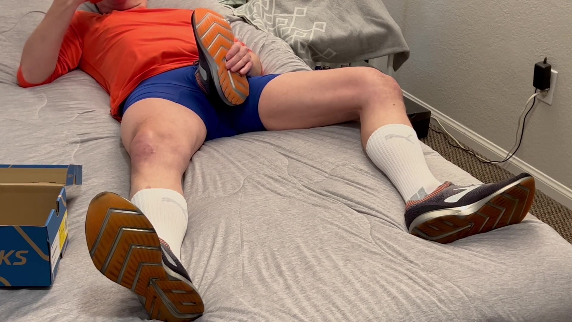Brooks Levitate X2 Fuck, Sniff, Cum, Lick
