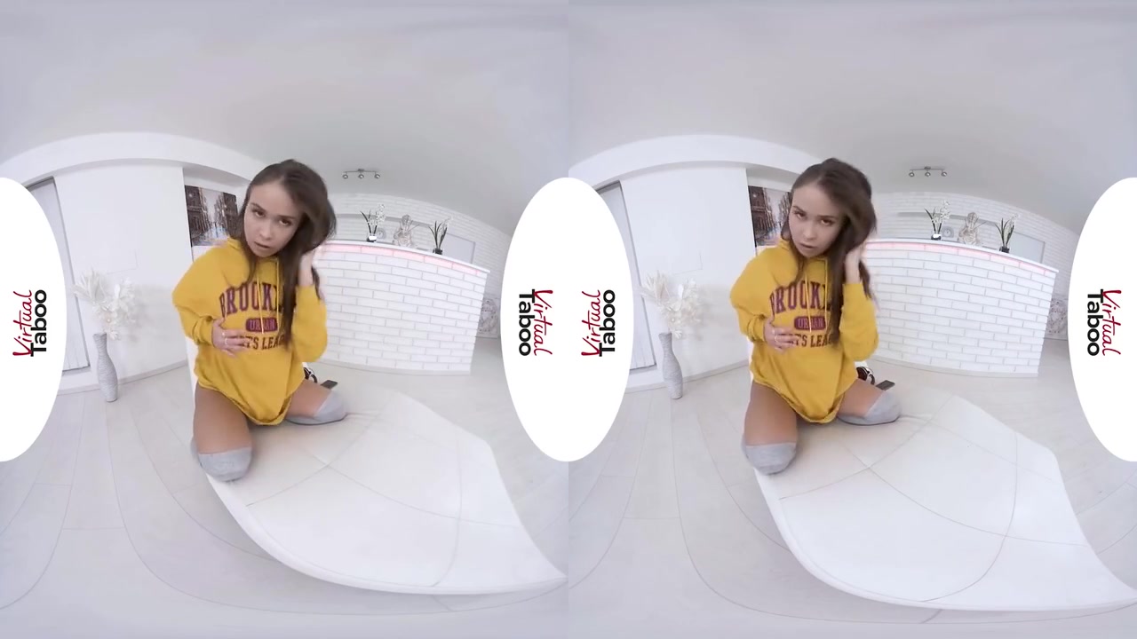Virtual Reality And Jeanine Hot In Petite Jenny With Young Hot Body