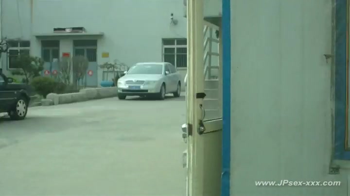 chinese girls go to toilet.23