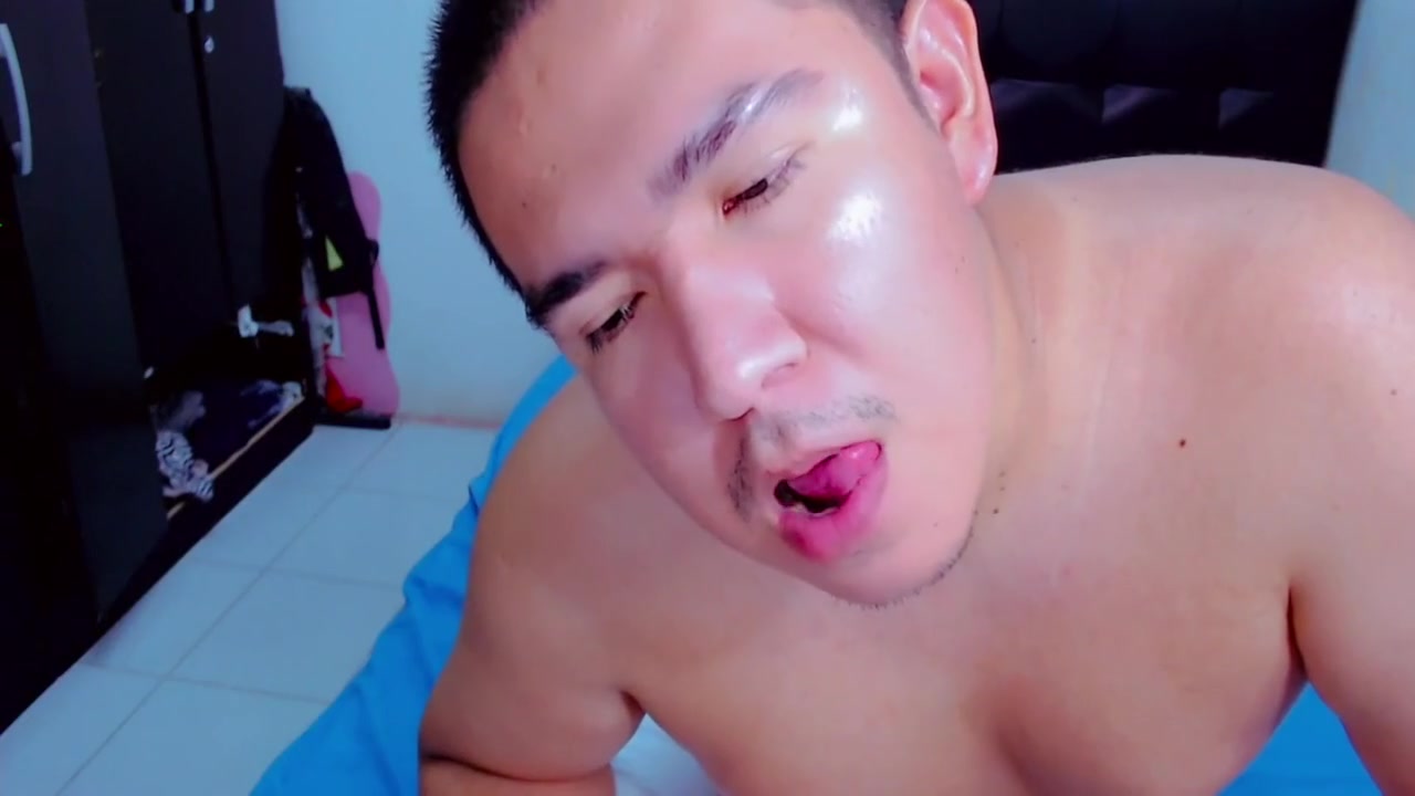 I Cant Help But Masturbate During My Virtual Classes Full Video On My Network 8 Min With Gay Porn