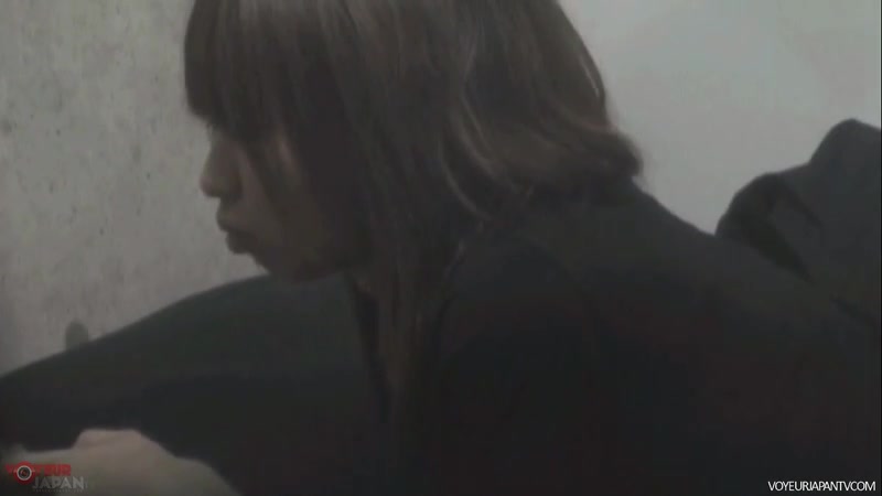 A Little Snatch Before Bed - VoyeurJapanTV