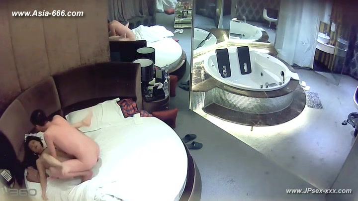 Hackers use the camera to remote monitoring of a lover's home life.341