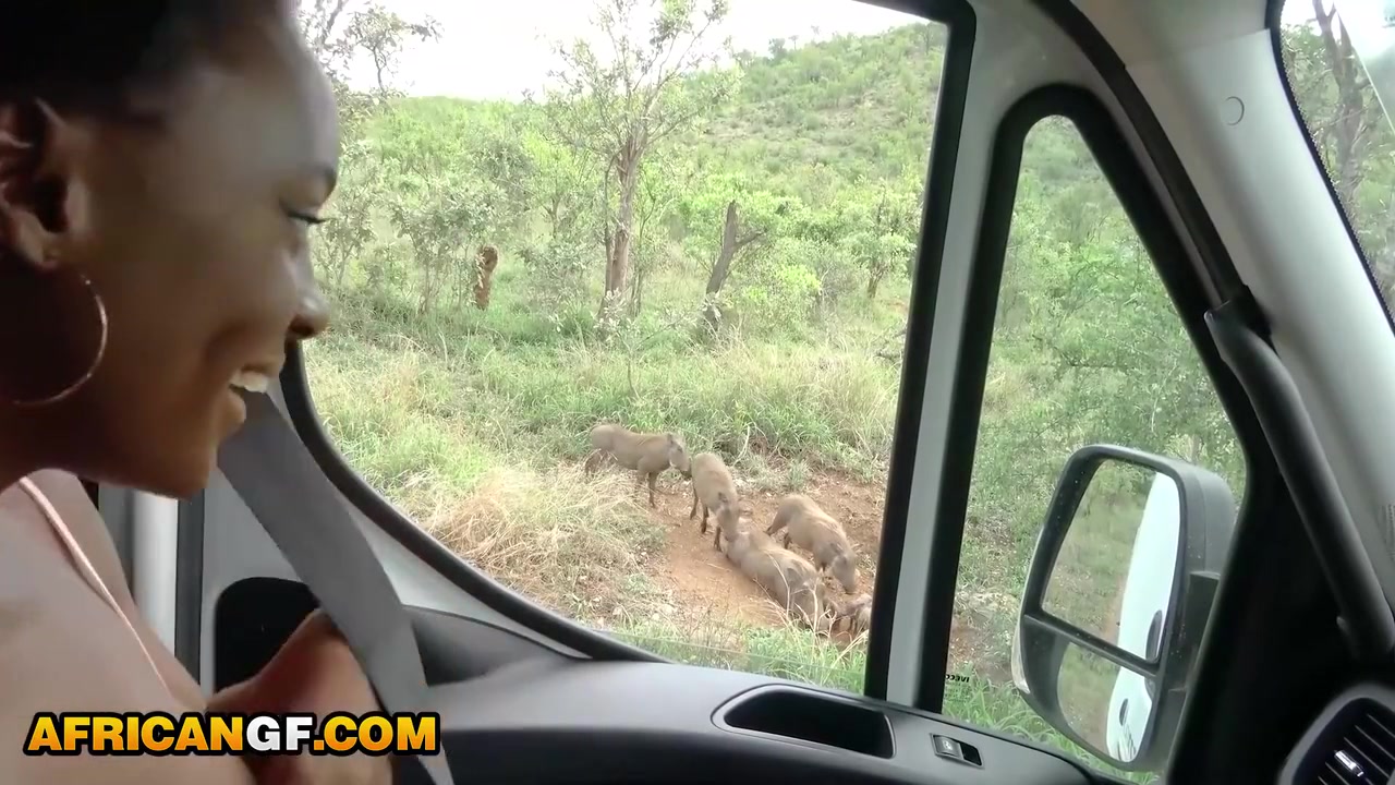 Cute Black College Girlfriend Gets Big Dick On Outdoor Trip!