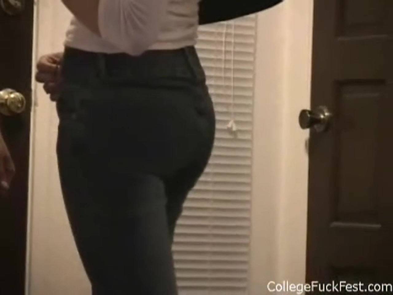 teen 18+ coed slut rides hard dick