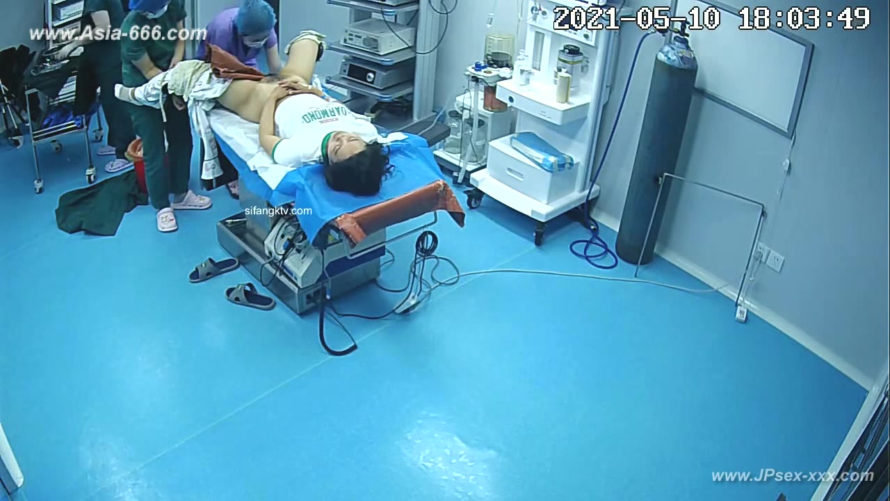 Peeping Hospital patient.10