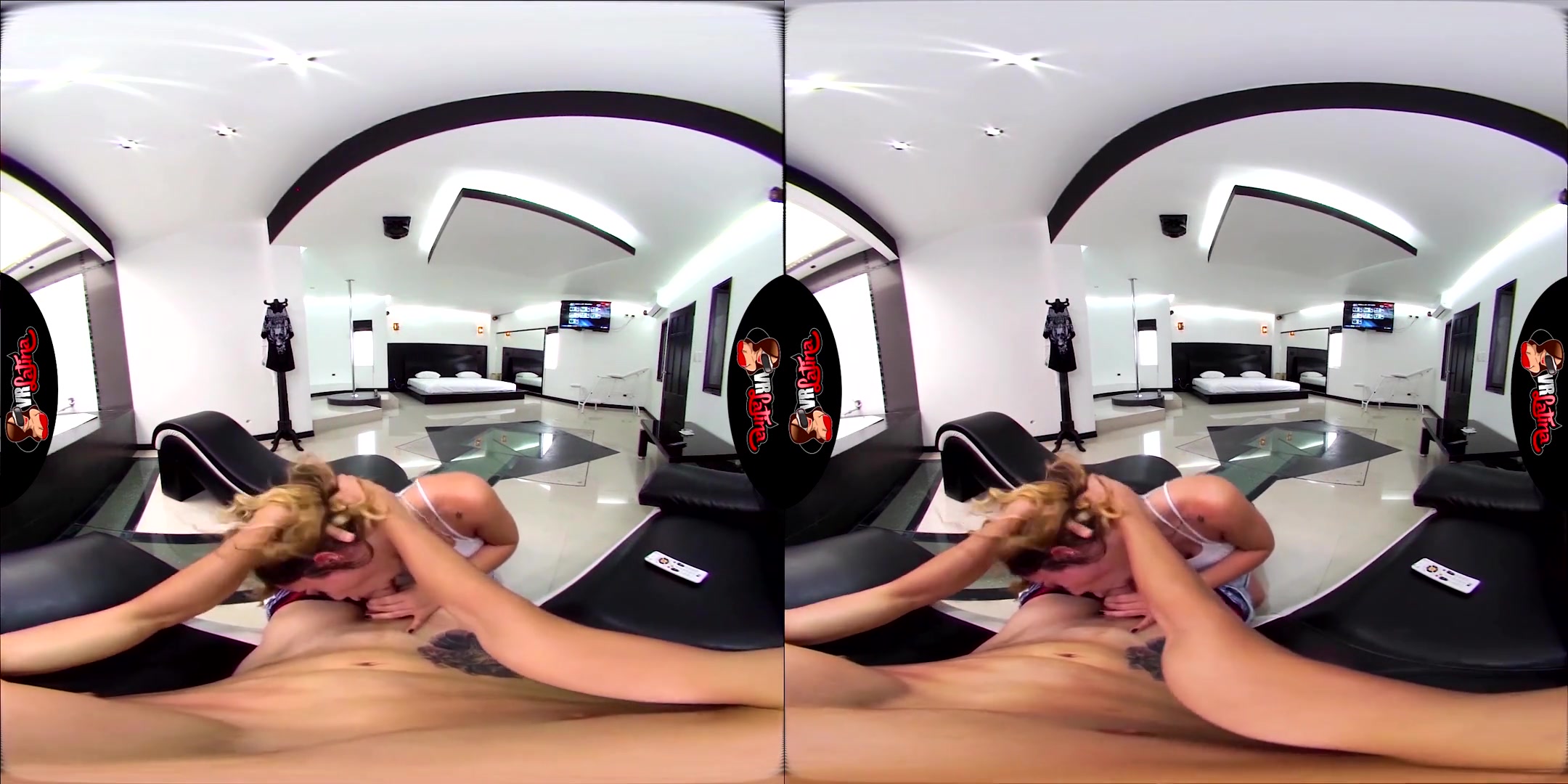 Luisa! in Motel Madness - VRLatina