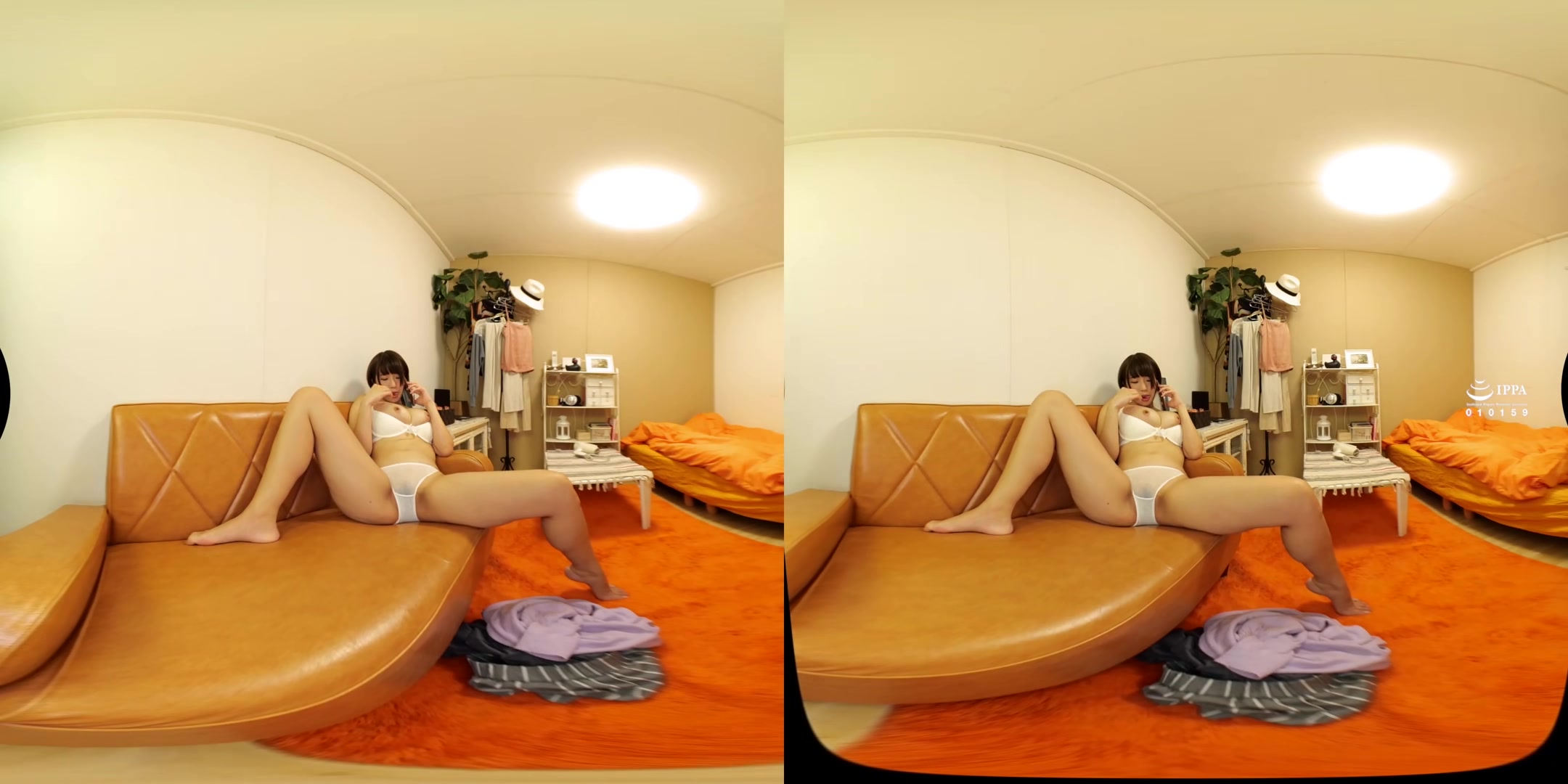Spying on Girls Masturbating on the Phone - CasanovA