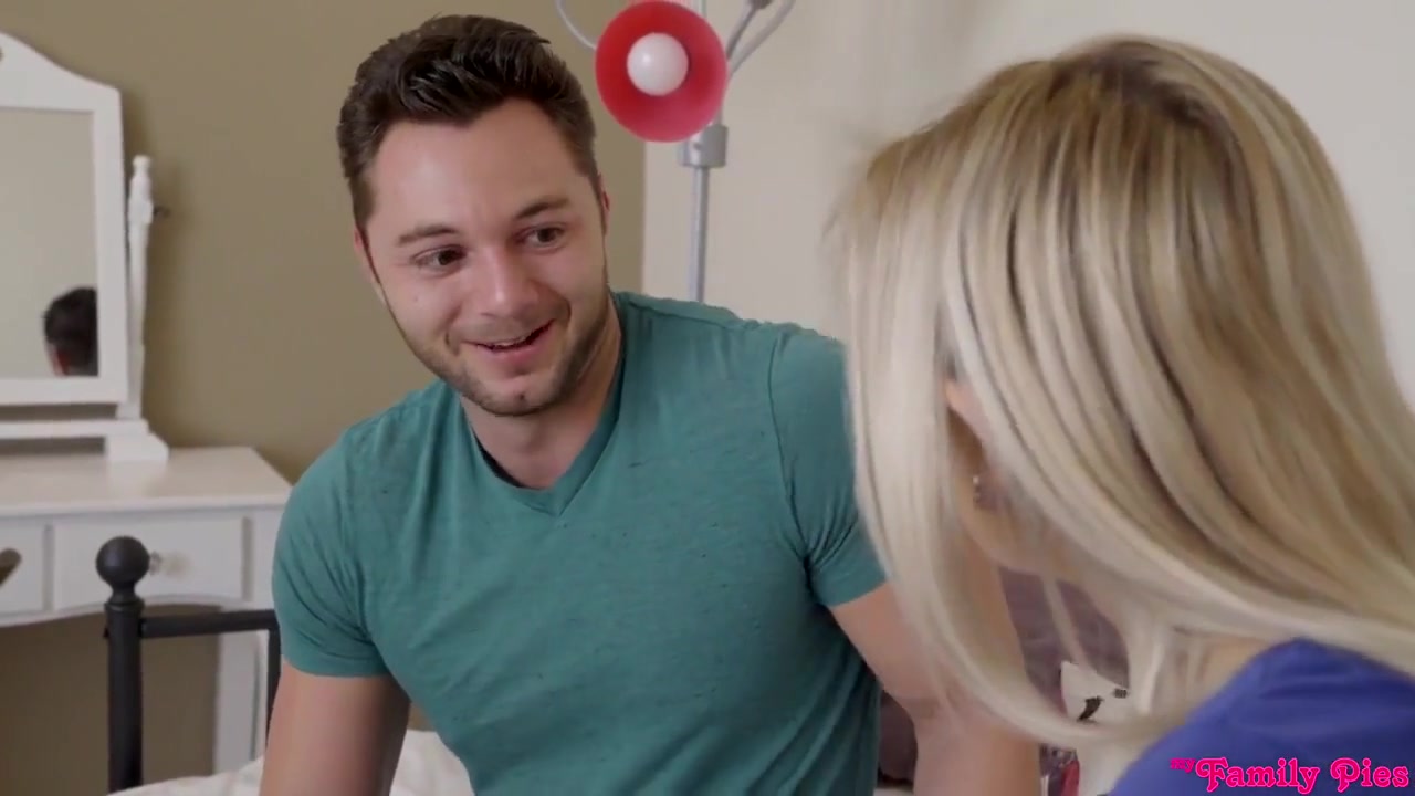 A Friend In Need With Chloe Temple And Reagan Foxx