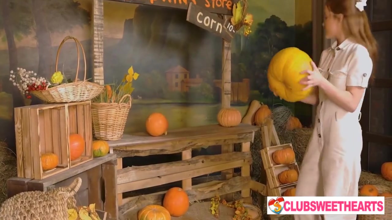 Nicole Murkovski - Thanksgiving Orgasm With For 5 Min