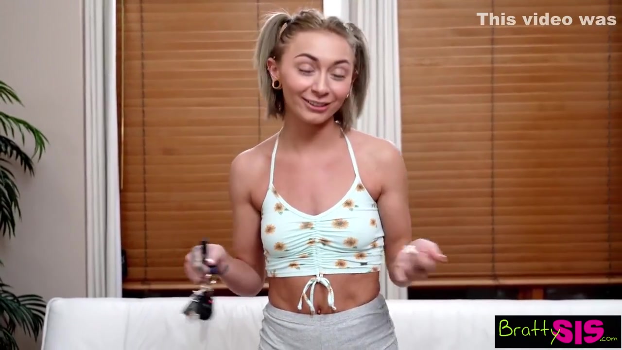 Chloe Temple In Just One Little Flash Of My Tits Says To Stepbro