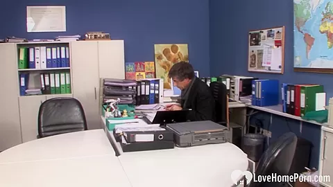 Principle received a blow from a hot teen 18+