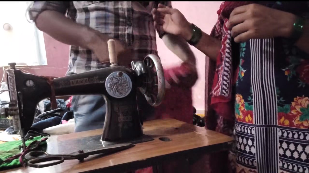 Indian Girl Enjoys Fucking in the Sewing Atelier xlx