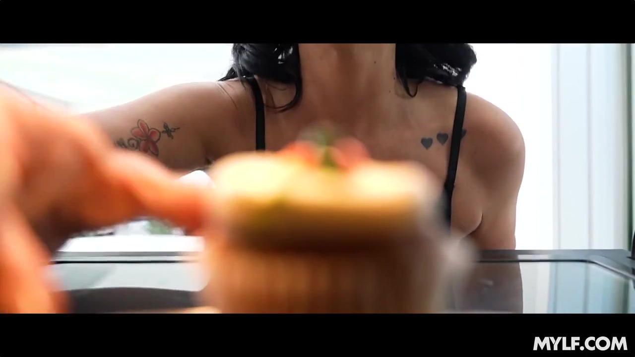 Elizas Sweet Treat - MYLF