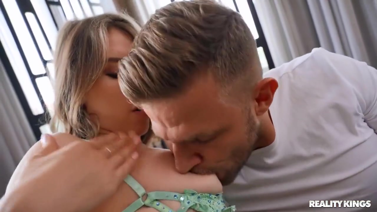 Budap-assed With With Eden Ivy