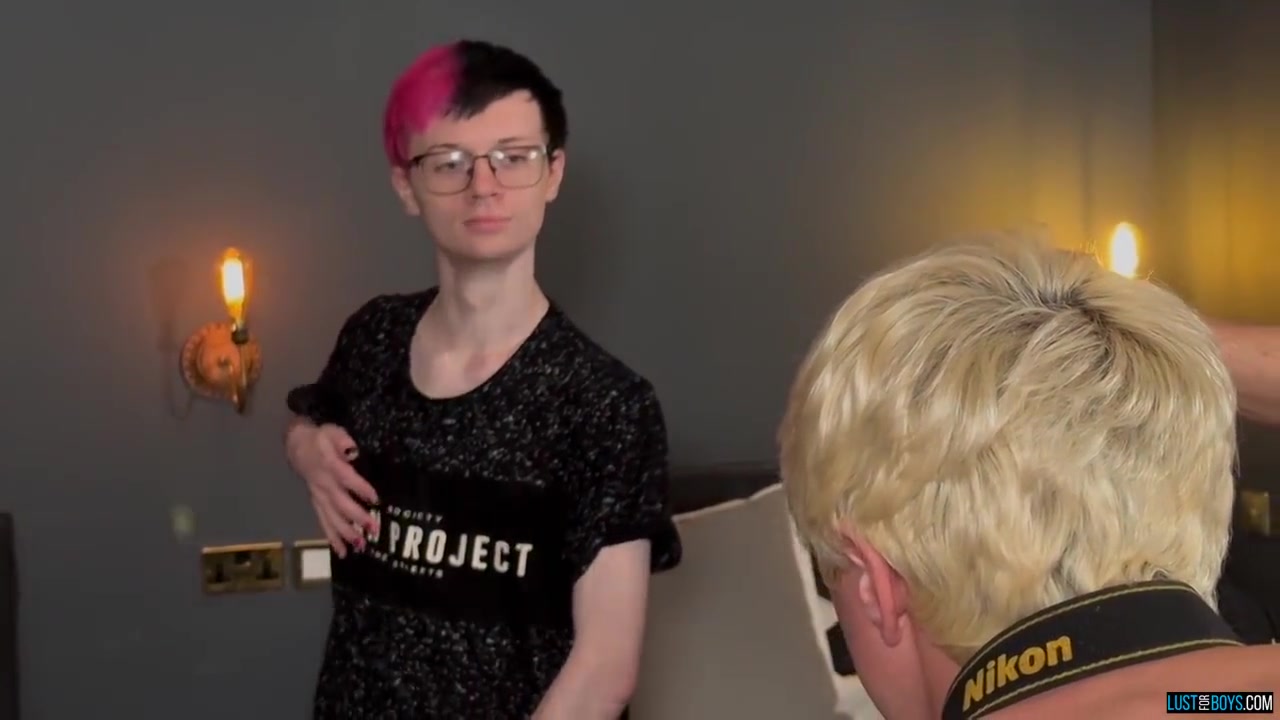 Skinny Crossdresser Enjoys Greatly Hard Sex