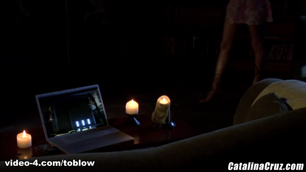 Jenni Lee - LicensedToBlow