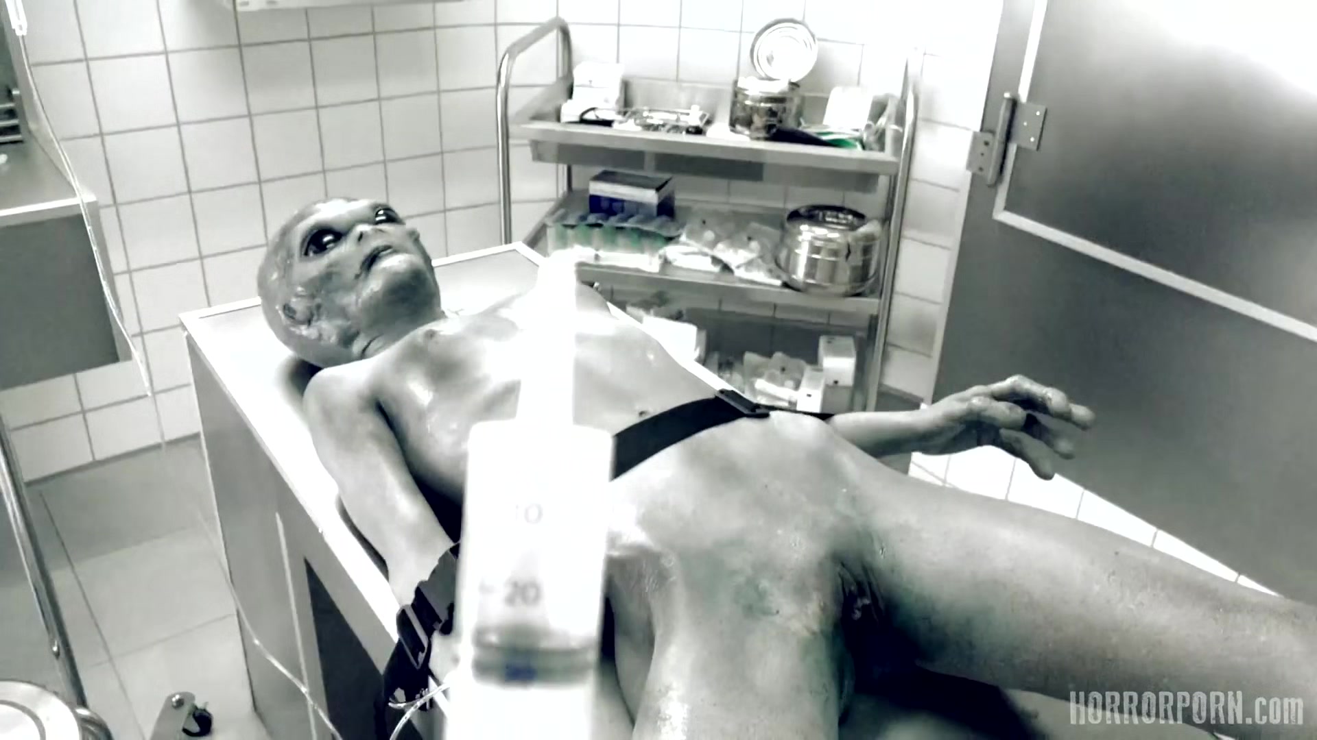 HORRORPORN - Roswell UFO