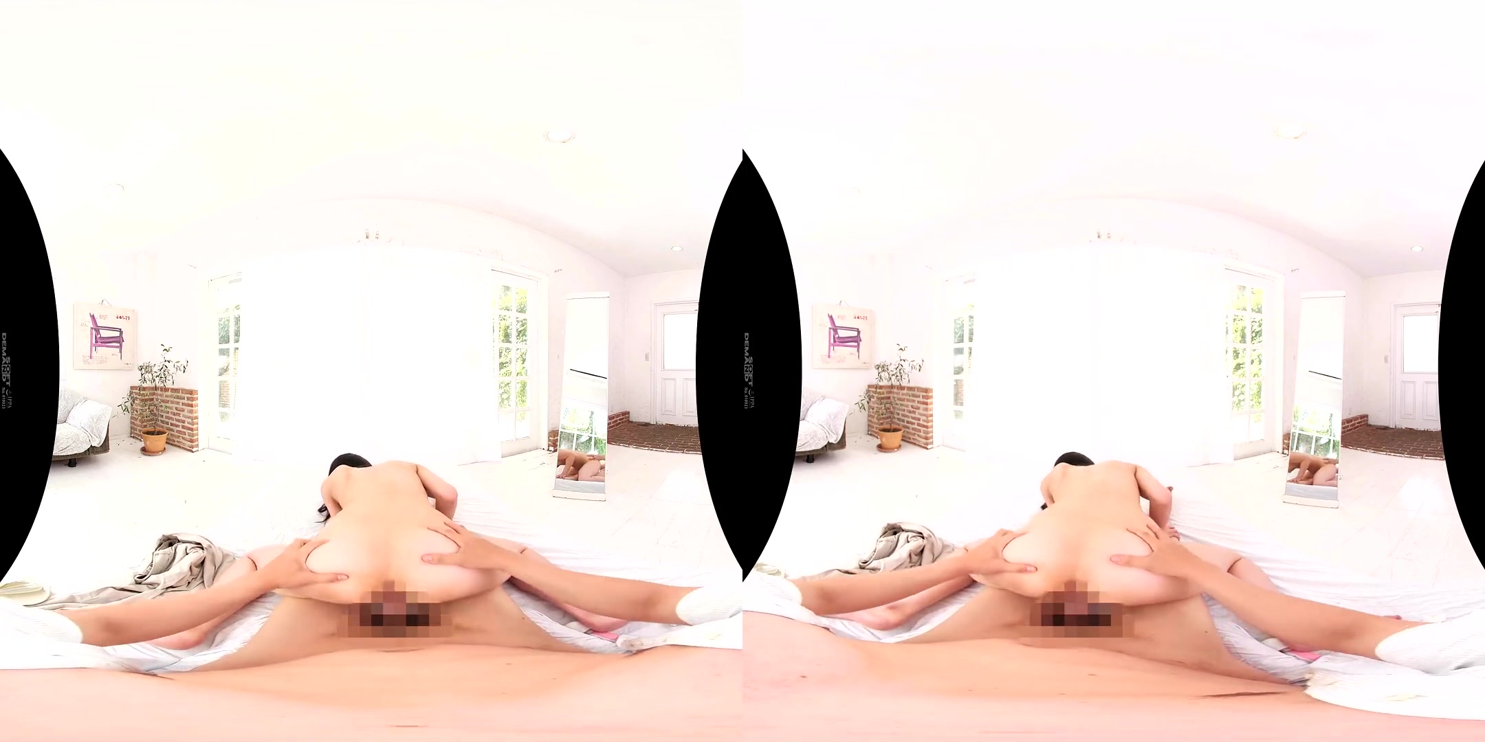 Suzu Honjo Suzu Honjo's First VR: Her Beauty will Rock You 2 - SexLikeReal